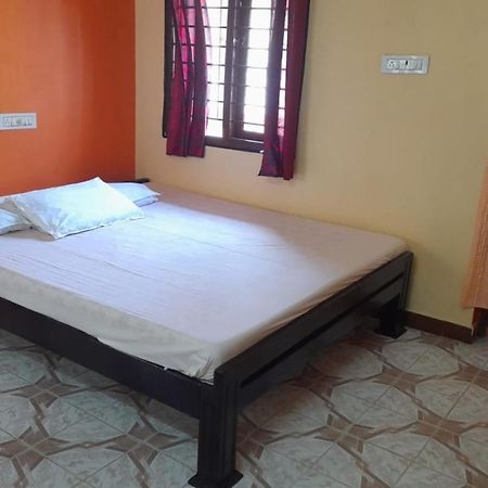 Villa Umar Homestay Pondicherry Eksteriør bilde